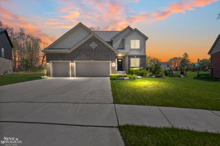 50490 Oakbrooke Drive, Chesterfield Twp, MI 48047