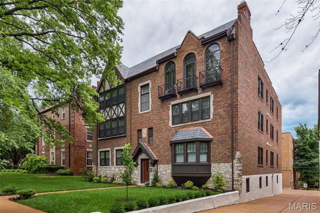 7552 Wydown Boulevard 1E, Clayton, MO 63105