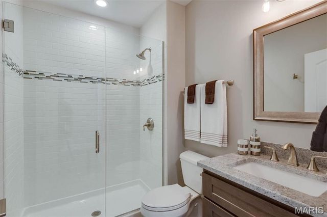 7552 Wydown Boulevard 1E, Clayton, MO 63105