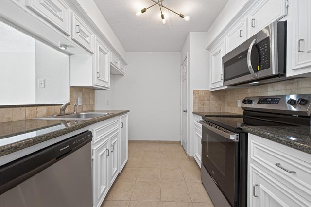 20275 Sunny Shores Drive, Humble, TX 77346