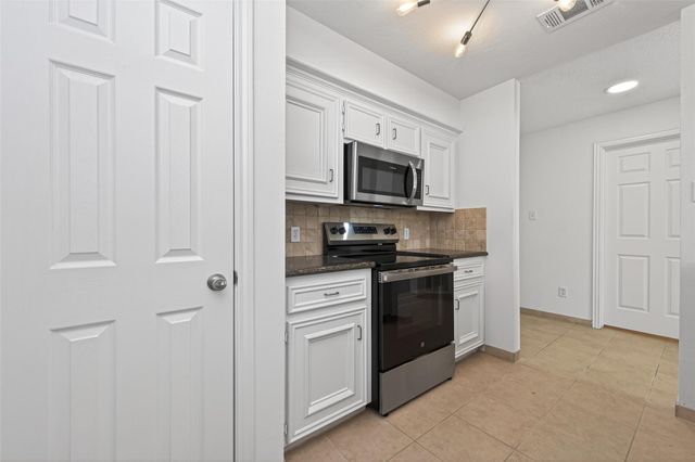 20275 Sunny Shores Drive, Humble, TX 77346