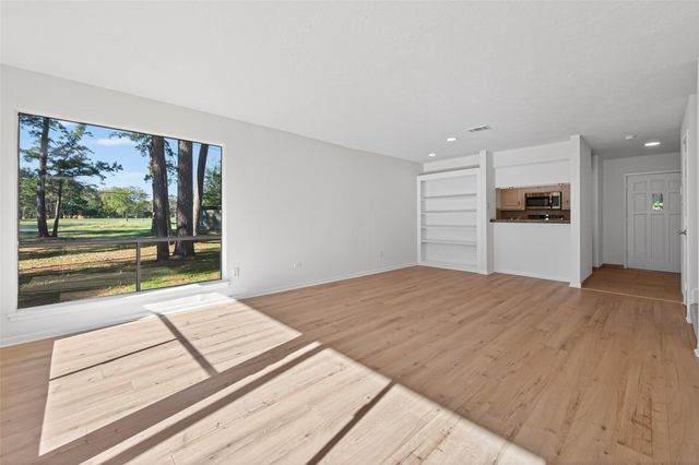 20275 Sunny Shores Drive, Humble, TX 77346