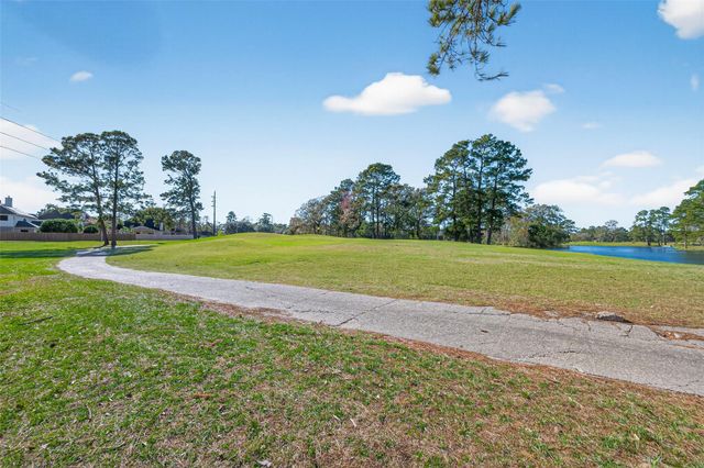 20275 Sunny Shores Drive, Humble, TX 77346