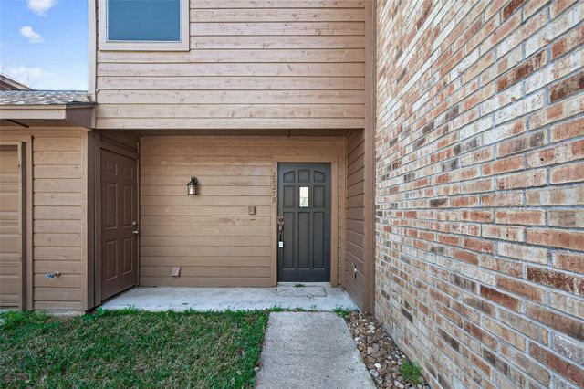 20275 Sunny Shores Drive, Humble, TX 77346