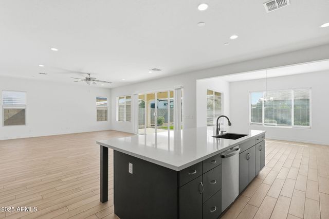 22877 E RUSSET Road, Queen Creek, AZ 85142