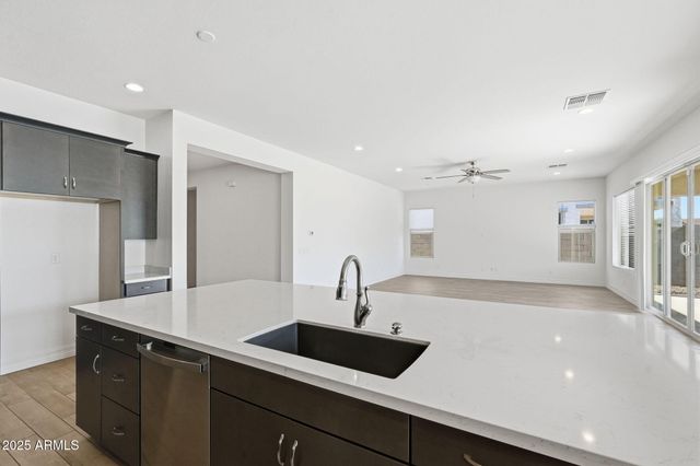 22877 E RUSSET Road, Queen Creek, AZ 85142