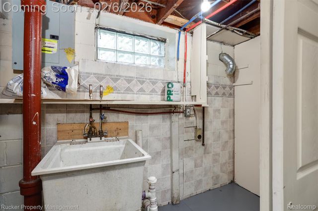 19329 Stahelin Avenue, Detroit, MI 48219