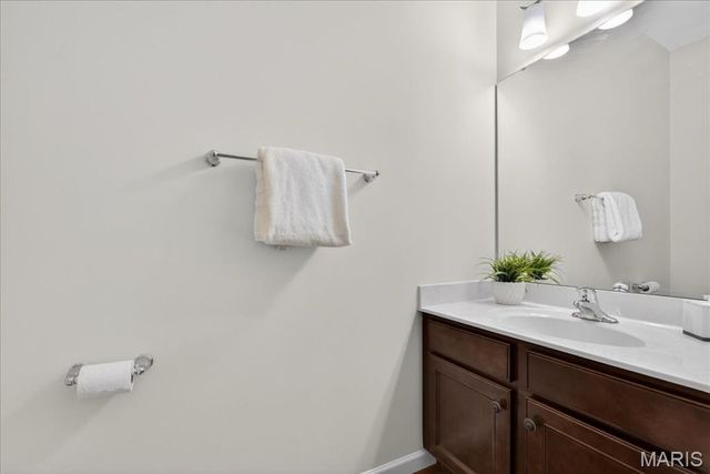 9736 Wilderness Battle Circle, St Louis, MO 63123