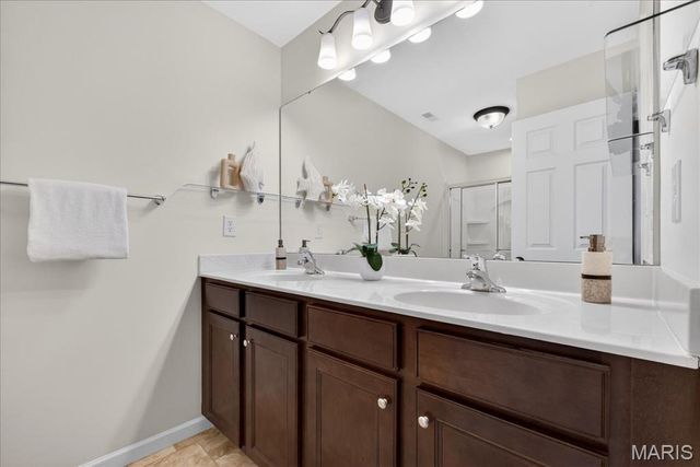 9736 Wilderness Battle Circle, St Louis, MO 63123