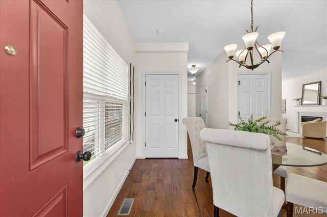 9736 Wilderness Battle Circle, St Louis, MO 63123