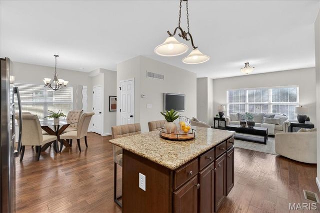 9736 Wilderness Battle Circle, St Louis, MO 63123