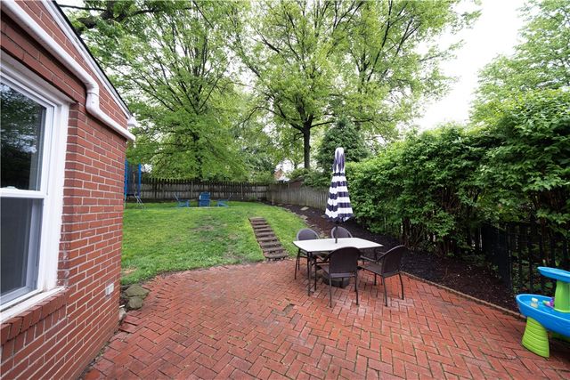 2353 Hollywood Drive, Blackridge, PA 15235