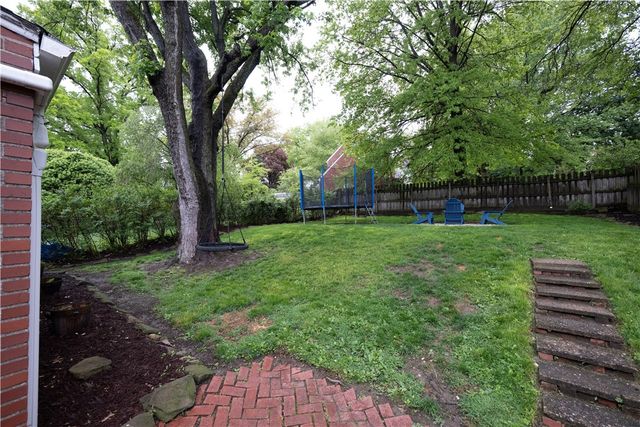 2353 Hollywood Drive, Blackridge, PA 15235