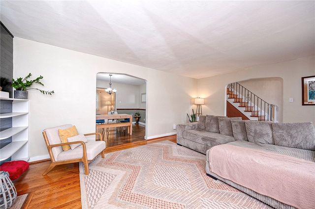2353 Hollywood Drive, Blackridge, PA 15235
