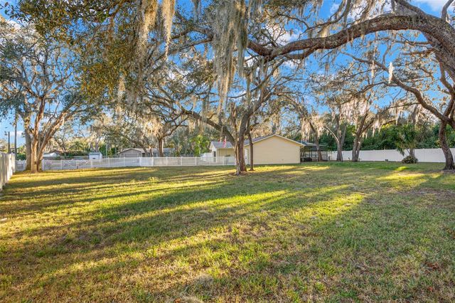 12005 WREN COURT, New Port Richey, FL 34654