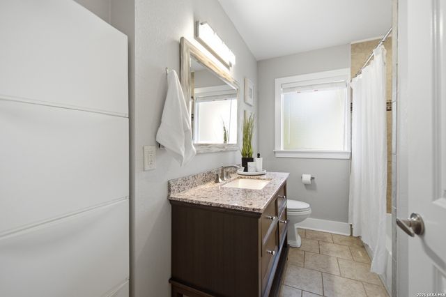 221 E FRENCH PL, San Antonio, TX 78212