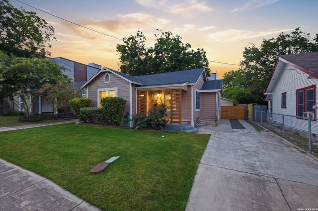 221 E FRENCH PL, San Antonio, TX 78212