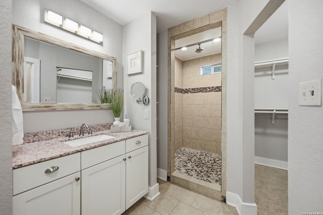 221 E FRENCH PL, San Antonio, TX 78212