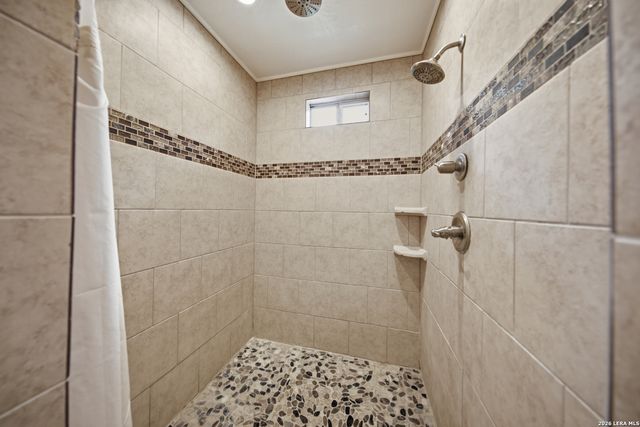 221 E FRENCH PL, San Antonio, TX 78212