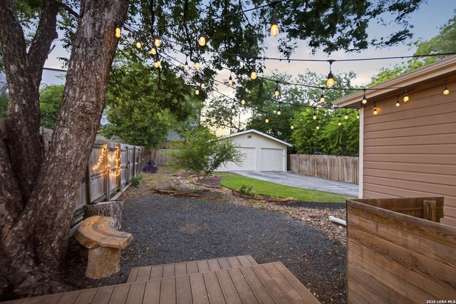 221 E FRENCH PL, San Antonio, TX 78212