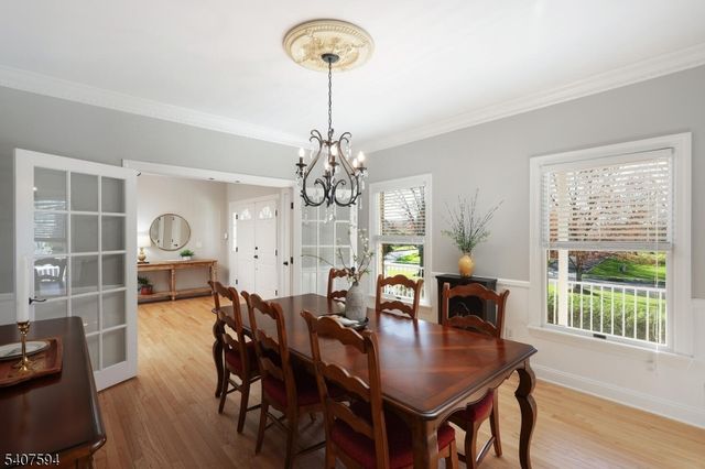 82 Oxford Pl, Hillsborough Twp., NJ 08844