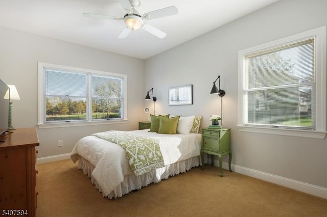 82 Oxford Pl, Hillsborough Twp., NJ 08844