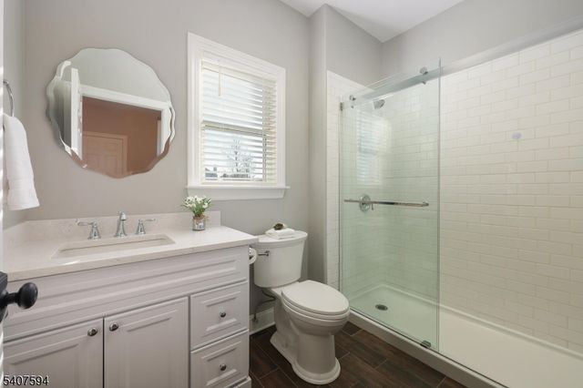 82 Oxford Pl, Hillsborough Twp., NJ 08844