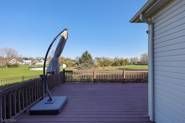 82 Oxford Pl, Hillsborough Twp., NJ 08844