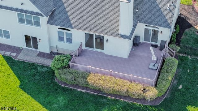 82 Oxford Pl, Hillsborough Twp., NJ 08844