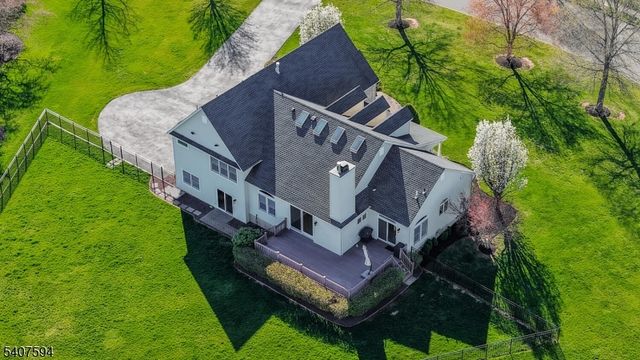 82 Oxford Pl, Hillsborough Twp., NJ 08844