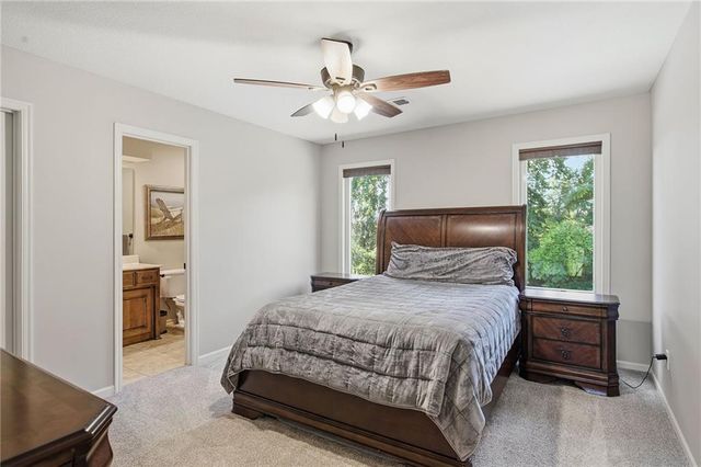 1625 NE Shadow Valley Drive, Lee's Summit, MO 64064