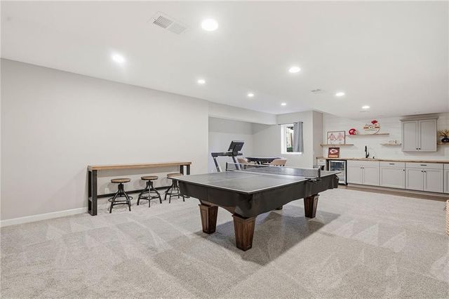 1625 NE Shadow Valley Drive, Lee's Summit, MO 64064