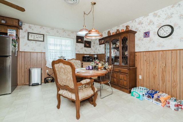 206 N CROSBY Avenue, Tulia, TX 79088