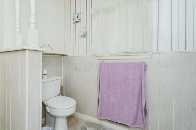 206 N CROSBY Avenue, Tulia, TX 79088