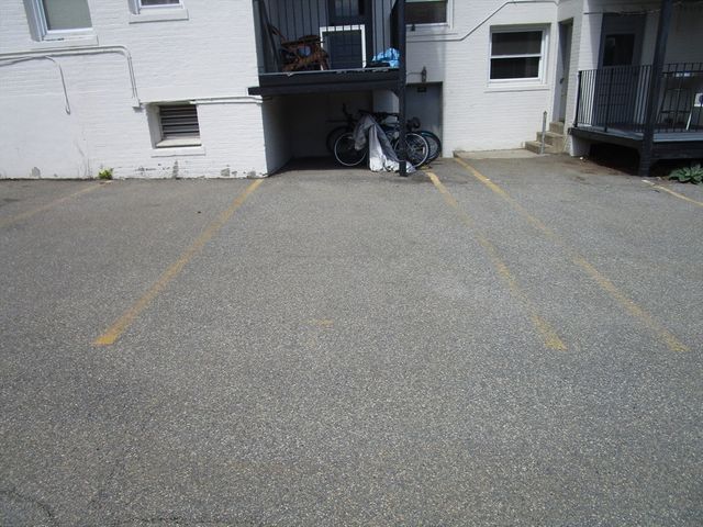 1496 Commonwealth Ave. 9E, Boston, MA 02135