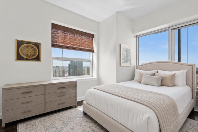 545 N Dearborn Street 3301, Chicago, IL 60654