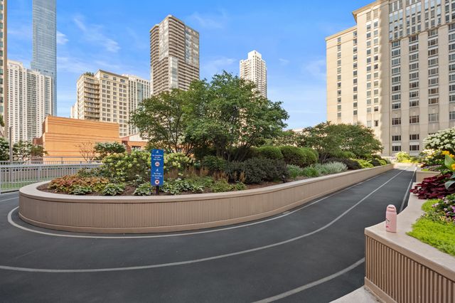 545 N Dearborn Street 3301, Chicago, IL 60654