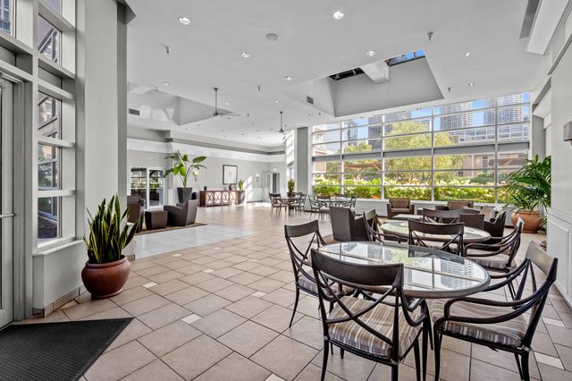 545 N Dearborn Street 3301, Chicago, IL 60654