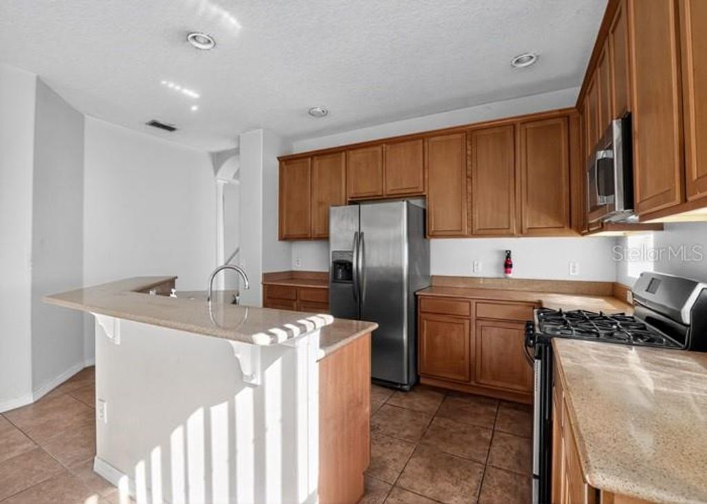 Image 7 of property listing at 11813 VIA LUCERNA CIRCLE, Windermere, FL 34786