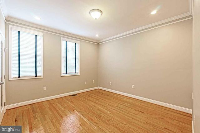 1535 GALES ST NE, Washington, DC 20002