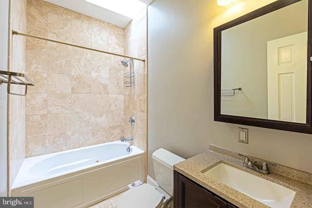 1535 GALES ST NE, Washington, DC 20002