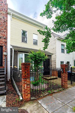1535 GALES ST NE, Washington, DC 20002