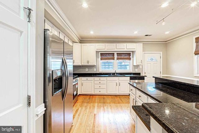 1535 GALES ST NE, Washington, DC 20002