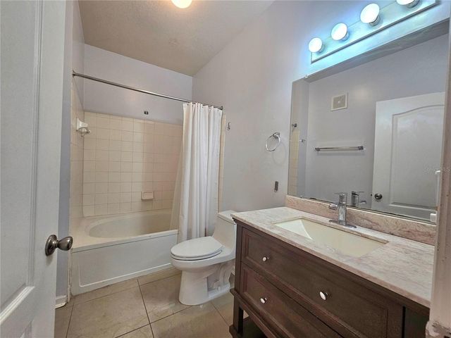 18058 VILLA CREEK DRIVE 18058, Tampa, FL 33647