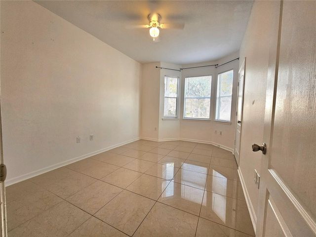 18058 VILLA CREEK DRIVE 18058, Tampa, FL 33647