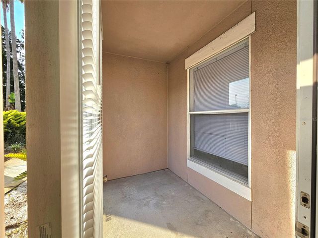 18058 VILLA CREEK DRIVE 18058, Tampa, FL 33647