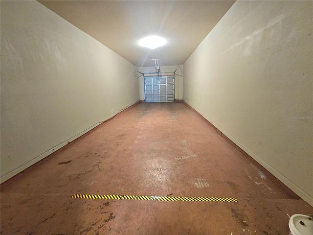 18058 VILLA CREEK DRIVE 18058, Tampa, FL 33647