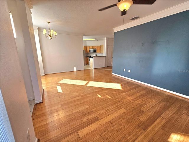 18058 VILLA CREEK DRIVE 18058, Tampa, FL 33647