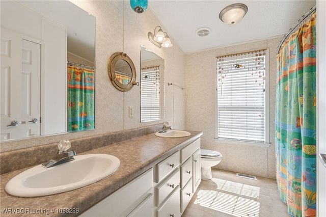 9325 Cedarville Road, Cedarville, AR 72932