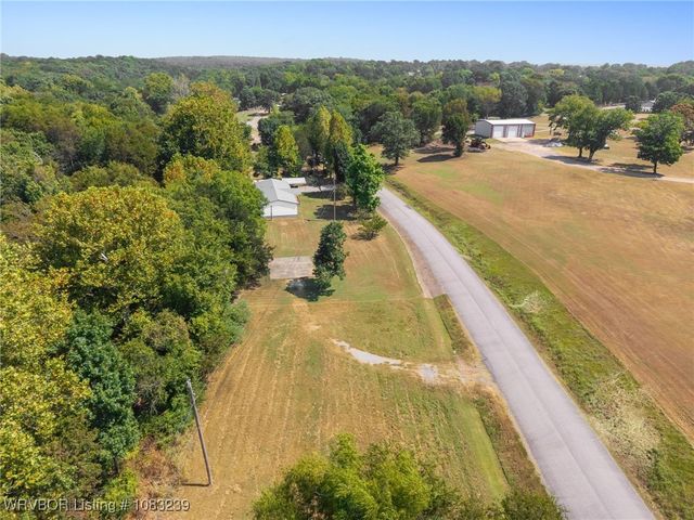 9325 Cedarville Road, Cedarville, AR 72932